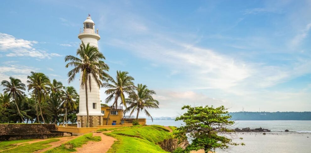 Discover the charm of Galle: Explore its historic streets, stunning architecture, and vibrant culture