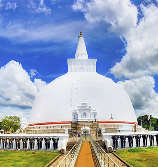 Sri Lanka tours for couples, families, and groups with expert guides, exploring ancient cities and unique experiences.